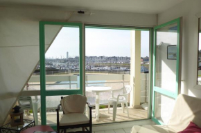 REF 104 Appartement T3 pour cinq personnes résidence avec piscine Port Crouesty ARZON